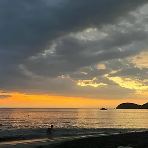 Linda Casa En Playa De Pozos Colorados Santa Marta (Magdalena)
